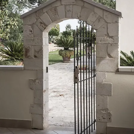Masseria Gravelle فندق 3*